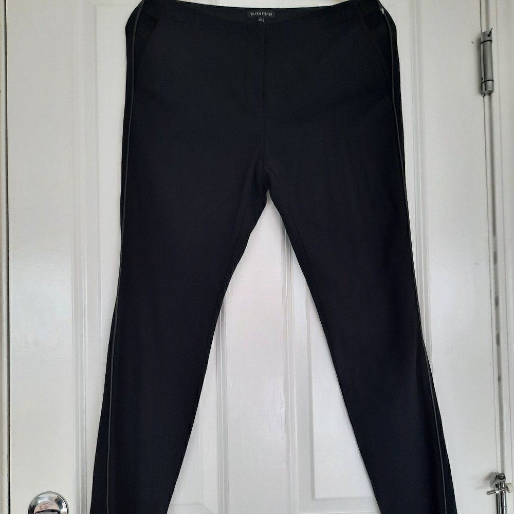 Eileen Fisher pants with pockets size S